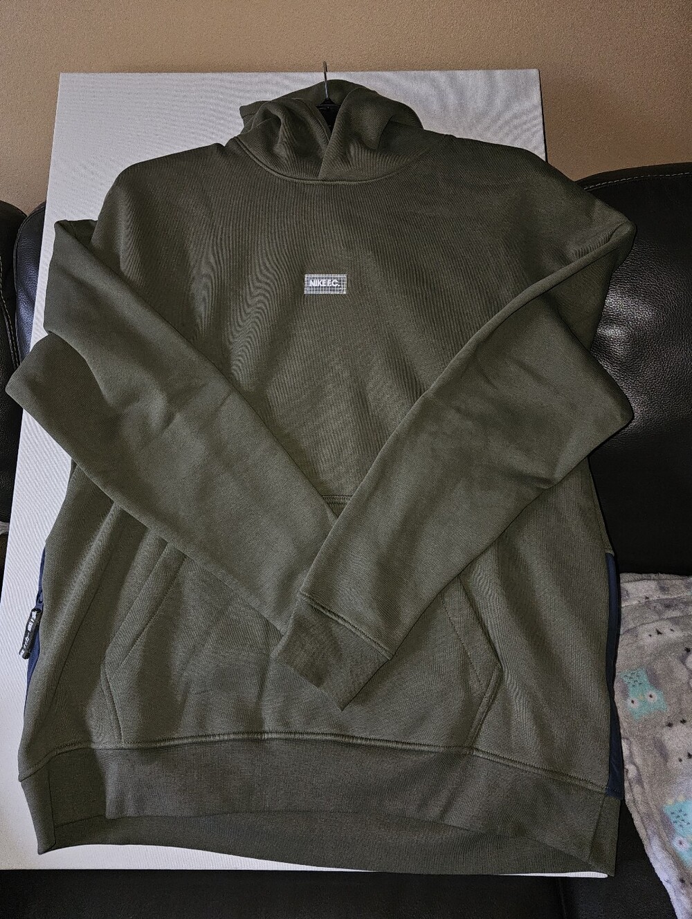 Nike FC Olive Green Hoodie Mens Logo Pocket Front Hooded Sweatshirt XL
